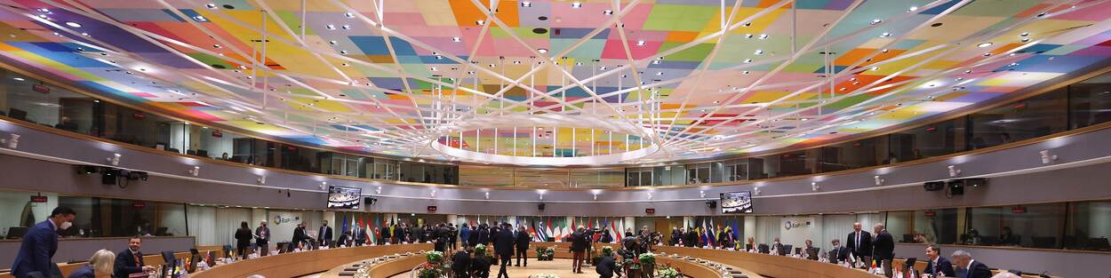 Tafel in de vergaderzaal van de Raad van Europa